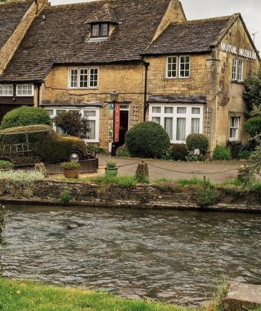 3D2N • United Kingdom + Stonehenge + Bath + Cotswolds AONB + Oxford