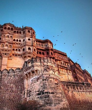 3D2N • 3 Days Guided Jodhpur & Udaipur Tour From Jaipur With Hotels