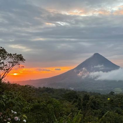 哥斯达黎加圣何塞+利蒙4日3晚私家团