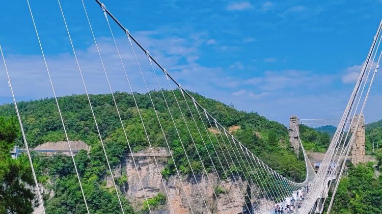 7D6N · Private Tours · Changsha + Zhangjiajie National Forest Park + Zhangjiajie Grand Canyon + Fenghuang Ancient City Museum
