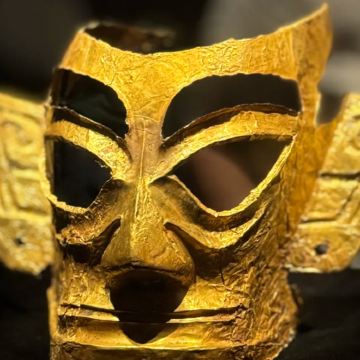 三星堆博物馆+峨眉山+乐山大佛+成都大熊猫繁育研究基地3日2晚跟团游