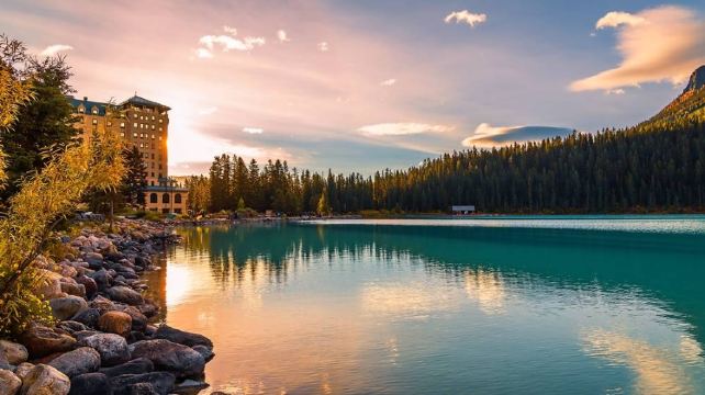 <2天>【夏季落基山·暢遊國家公園+冰原+名湖】·班夫&幽鶴國家公園+露易絲湖、夢蓮湖、翡翠湖、佩投湖、弓湖+哥倫比亞冰原+冰原雪車探險+入住1晚班夫