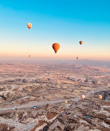 8D7N • Straddle two continents, embrace the romance of time