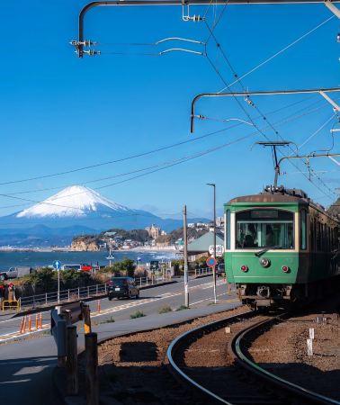 6D5N • Kanto family adventure: Hasedera + Kamakurakōkō-mae Station + Enoshima + Owakudani + The Hakone Open-Air Museum + Disneyland + Sensō-ji + Tokyo Skytree