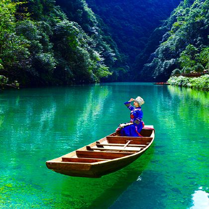 恩施大峡谷+神农架风景区+武当山风景区8日7晚私家团