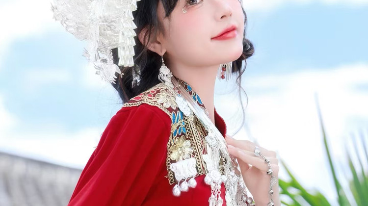 张家界+天门山+芙蓉镇+凤凰古城5日4晚跟团游· 25人精致纯玩团｜景区必坐小交通一价全含｜袁家界阿凡达+天门山玻璃栈道+天门洞+芙蓉镇游船+夜游凤凰古城
