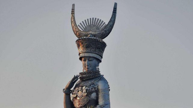 4-Day Private Custom Tour from Guizhou·Zhaoxing Dong Village, Xijiang Qianhu Miao Village, Mount Fanjing | Jianhe Yangasha Square | Hotspring bath