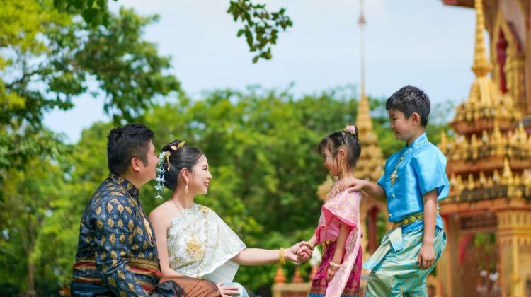 泰国曼谷+芭堤雅5日4晚·2晚泳池别墅+丹嫩水上市场+格兰岛月光岛+骑大象+实弹射击+全程微信管家服务