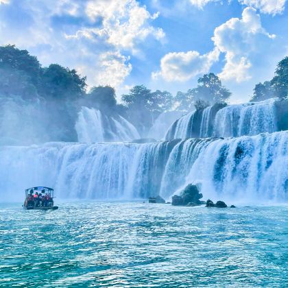 广西崇左+德天跨国瀑布景区+明仕村+伏那秘境+白头叶猴生态旅游区+三娘湾+北海6日5晚拼小团