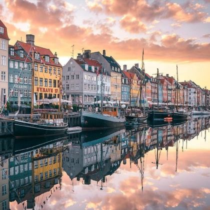 丹麦哥本哈根+欧登塞安徒生博物馆+丹麦比隆乐高世界+奥胡斯8日7晚拼小团