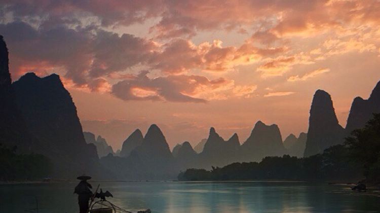 6D5N · Group Tours · Emperor Voyage: 'All Tips Included' China+ Guilin + Yangshuo + Li River Scenic Area +Longji Rice Terraces 