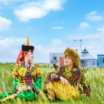 呼和浩特+辉腾锡勒草原+响沙湾6日5晚跟团游