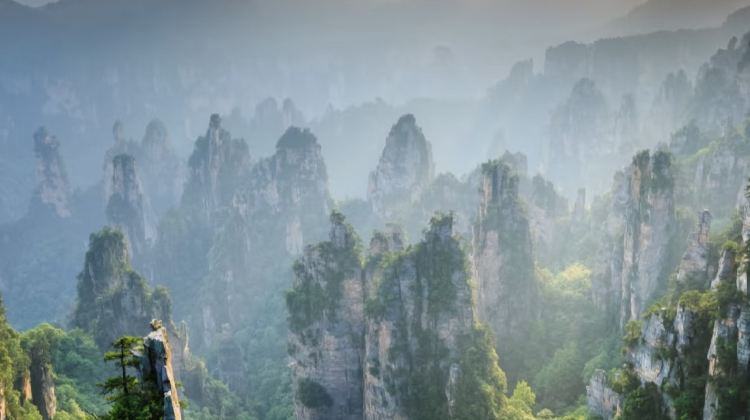 6D5N · Private Tours · Western Hunan All-Star Tour   Zhangjiajie Forest Park + Grand Canyon Glass Bridge + Tianmen Mountain + Furong Town + Fenghuang Ancient Town - A Cool Summer Getaway