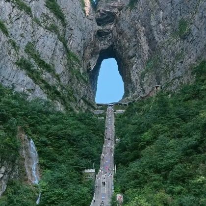 长沙+张家界+桂林+阳朔10日9晚跟团游