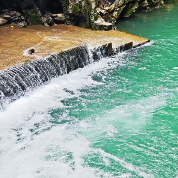 武当山风景区+神农架+恩施市7日6晚跟团游