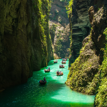 恩施市+宣恩+恩施大峡谷+屏山峡谷4日3晚私家团