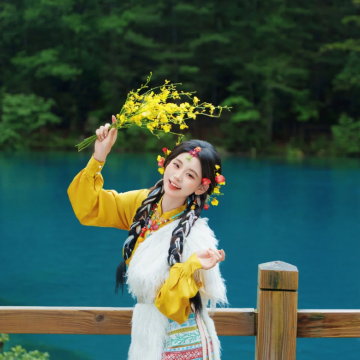 九寨沟+黄龙风景名胜区3日2晚跟团游