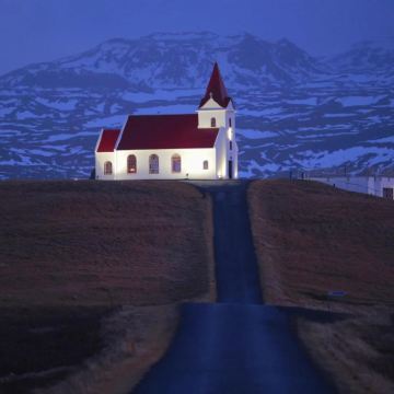 冰岛雷克雅未克观鲸+蓝冰洞+蓝湖+基尔丘山9日6晚私家团