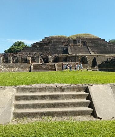 6D5N • 6-Day West El Salvador: Cerro Verde, Coffee Route, Maya Ruins