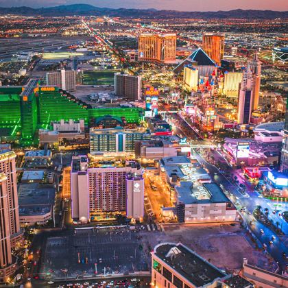 美国洛杉矶+拉斯维加斯+羚羊峡谷+大峡谷国家公园+拱门国家公园+死亡谷国家公园7日6晚跟团游