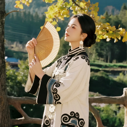 云南腾冲+瑞丽+芒市6日5晚跟团游