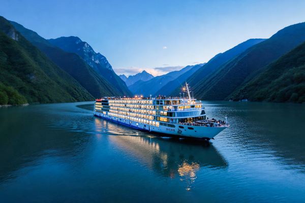 4 days · Yangtze River Three Gorges · Chongqing - Fengdu County - Fengjie County - Wushan County - Yichang