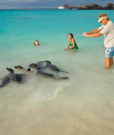 4D3N • Galapagos- Santa Cruz Explorer 4 days