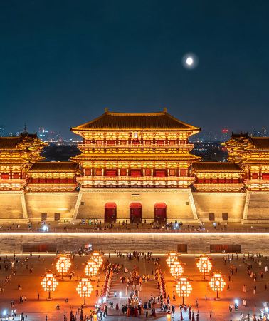8天7晚 • 秦始皇帝陵博物院 · 龍門石窟 · 開封府 · 西嶽華山 · 少林寺 · 地坑院 · 西安城牆