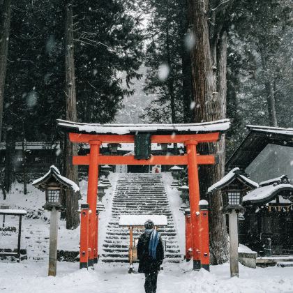 日本名古屋+下吕市+飞驒高山+白川村+金泽+富山7日6晚拼小团