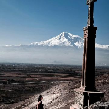 阿塞拜疆+格鲁吉亚+亚美尼亚11日10晚私家团