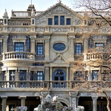 沈阳+丹东+长白山+镜泊湖风景区+横道河子镇+哈尔滨+漠河9日8晚跟团游