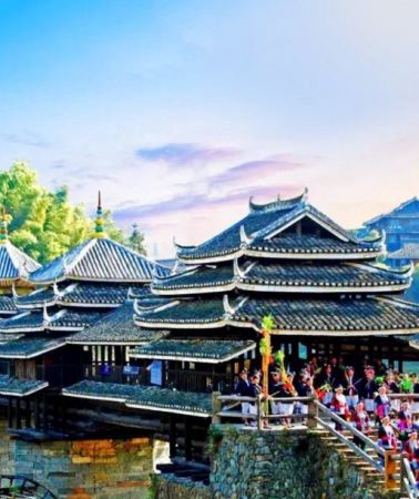 5D4N • Colorful Guilin highlights tour: Li River + Reed Flute Cave + Elephant Trunk Hill + Ten-Mile Gallery + Two Rivers and Four Lakes + Longji Terraces + Huangluo Yaozhai + Dongtian Palace Scenic Area