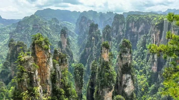 2-Day Zhangjiajie National Forest Park + Tianzishan + Yuanjiajie Scenic Area