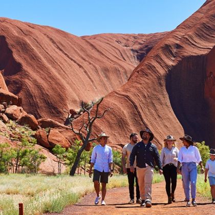 澳大利亚北领地乌鲁鲁+卡塔丘塔+瓦帕峡谷+帝王谷4日3晚跟团游