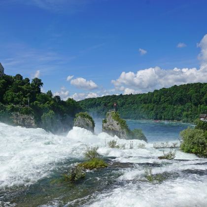 卢塞恩+维也纳+奥地利阿尔卑斯山+法兰克福+布拉格4日3晚跟团游