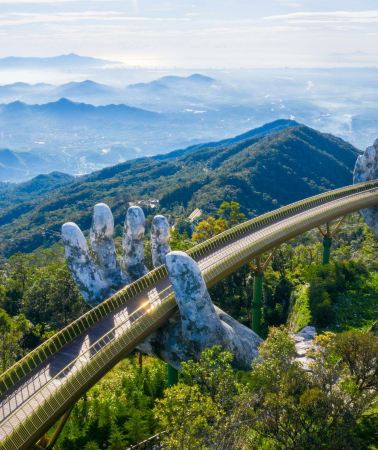 4日3晚 • 峴港巴拿山佛手金橋  · 山茶半島＋五行山＋會安古鎮 · 順化一日遊｜  四星級酒店3晚｜中文導遊｜含機場接送