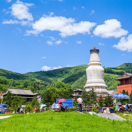 山西五台山+悬空寺+云冈石窟+平遥古城+乔家大院3日2晚跟团游