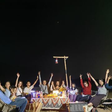 户外活动 敦煌鸣沙山腹地半日亲子营【上门接送+沙漠观星讲座 +赏醉美大漠落日+亲手调试天文望远镜+与银河星星合影+浪漫烟花+互动提理论实践结合】