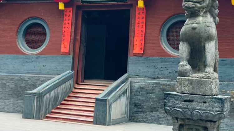 3D2N · Group Tours · Luoyang: Longmen Grottoes - White Horse Temple - Museums & Ancient Gates & Mini-Group Max 9