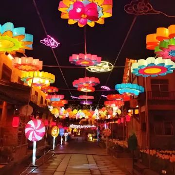 广元+剑门关+翠云廊+昭化古城+千佛崖+皇泽寺+明月峡古栈道遗址+唐家河自然风景区+清溪古城(清溪古镇)+雪溪洞+龙门阁+水磨沟6日5晚私家团