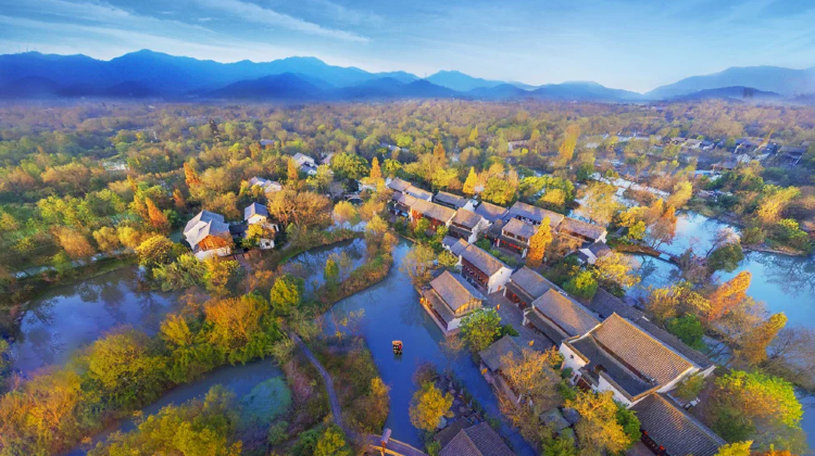 2-Day China + Hangzhou + West Lake + Lingyin Temple + Longjing Village·  