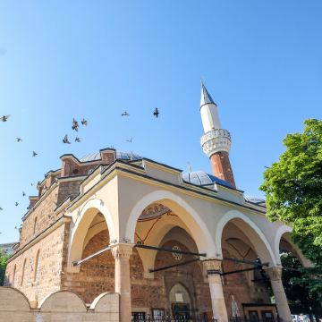 保加利亚索非亚+普罗夫迪夫+大特尔诺沃+瓦尔纳+内塞伯尔7日6晚私家团