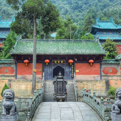 武汉+黄鹤楼+武当山4日3晚私家团