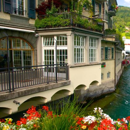 法国+意大利+瑞士8日7晚拼小团