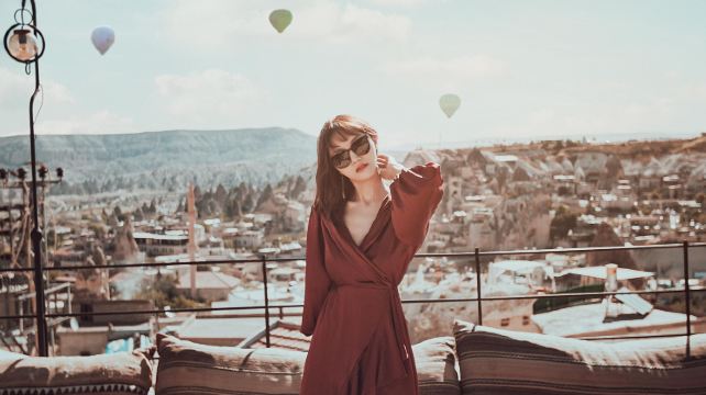 土耳其伊斯坦布尔+卡帕多奇亚+库萨达斯+以弗所6日5晚·咨询客服立减+以弗所沉浸式展览馆+ 2晚格雷梅镇洞穴酒店 1晚爱琴海小镇全程市中心