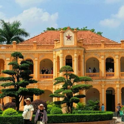 广西南宁+德天瀑布+明仕田园+通灵峡谷+友谊关景区+花山岩画+北海+涠洲岛5日4晚自由行