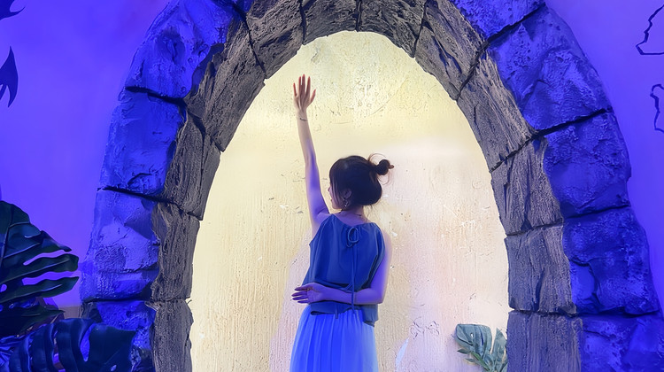 宜昌+三峡千古情景区+三峡人家2日1晚跟团游·打卡三峡千古情+穿越古今沉浸式感受荆楚风情+三峡人家峡江风韵，土家幺妹在这里等你，乌篷船/油纸伞/哭嫁表演，本地人推荐！住4钻精选酒店，交通任选