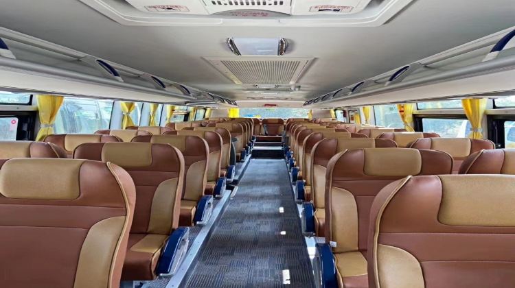 8D7N · Group Tours · 50 Percent Discount+Upgrade: 2+1 VIP Coach for Kunming+Dali+Lijiang+ Dali Sea View Room & Erhai Lake Cruise & Travel Photography+Shangri-La