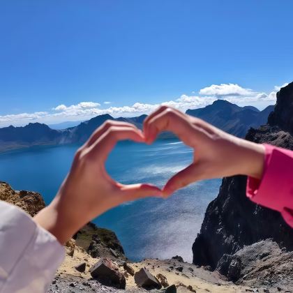 长白山+哈尔滨6日5晚私家团