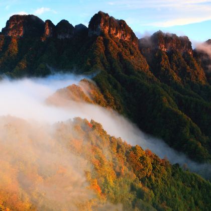 成都+巴中+恩阳古镇+光雾山旅游景区+米仓山国家森林公园+十八月潭景区3日2晚拼小团